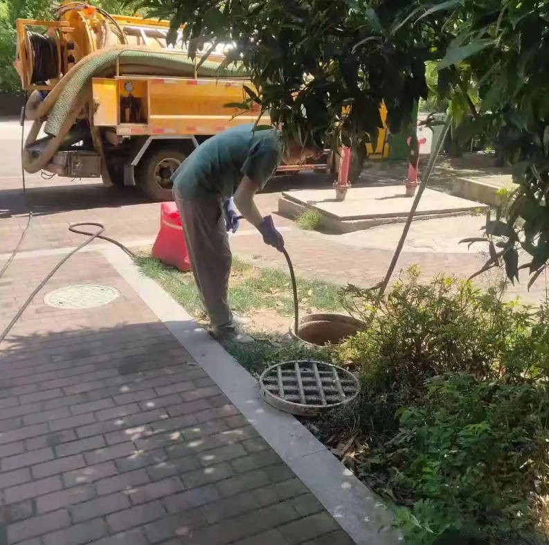 泉港市政排污管道清淤疏通——专业团队，让您全程省心！