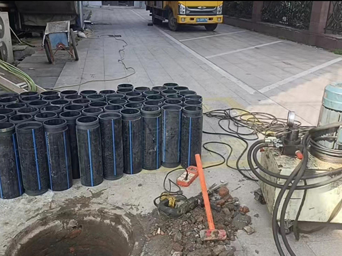泉港PE置换管厂家 DN315置换管 非开挖管短管置换